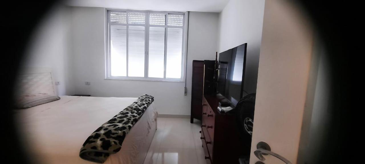 Front Copacabana 400mts *